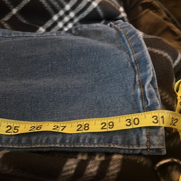 EUC Denim jeans (no brand name). Size Large. - Picture 14 of 14